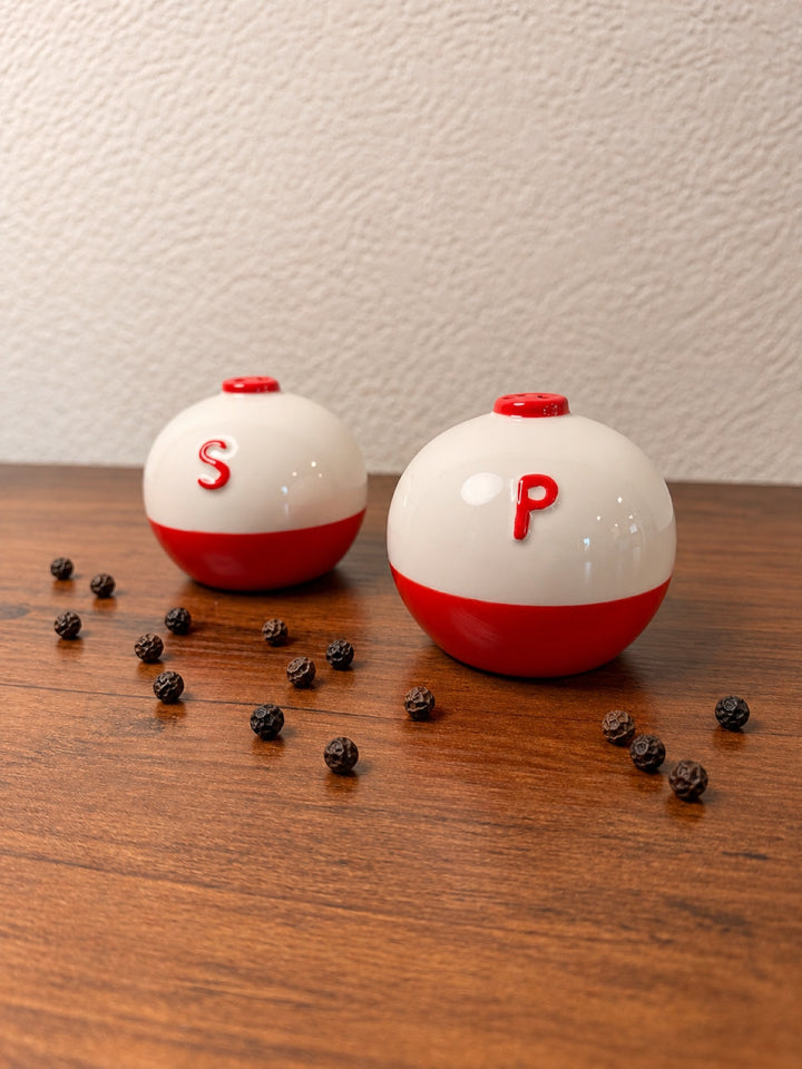 Salt and Pepper Shakers Bobber - Photo