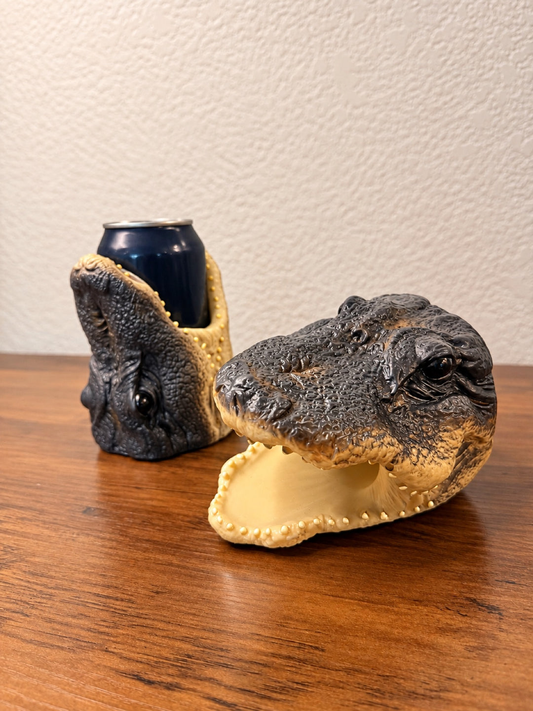 Can Cooler Alligator - Photo 2