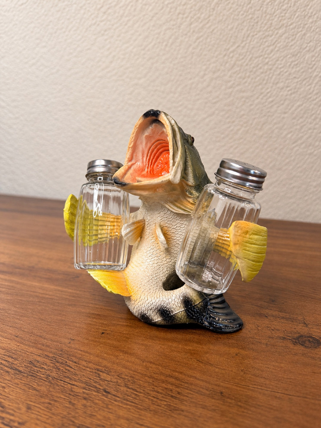 Salt and Pepper Shakers Bass - Photo 2