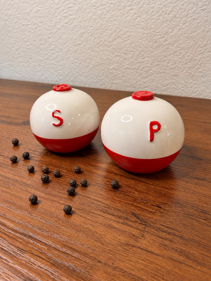 Salt and Pepper Shakers Bobber - Photo 2